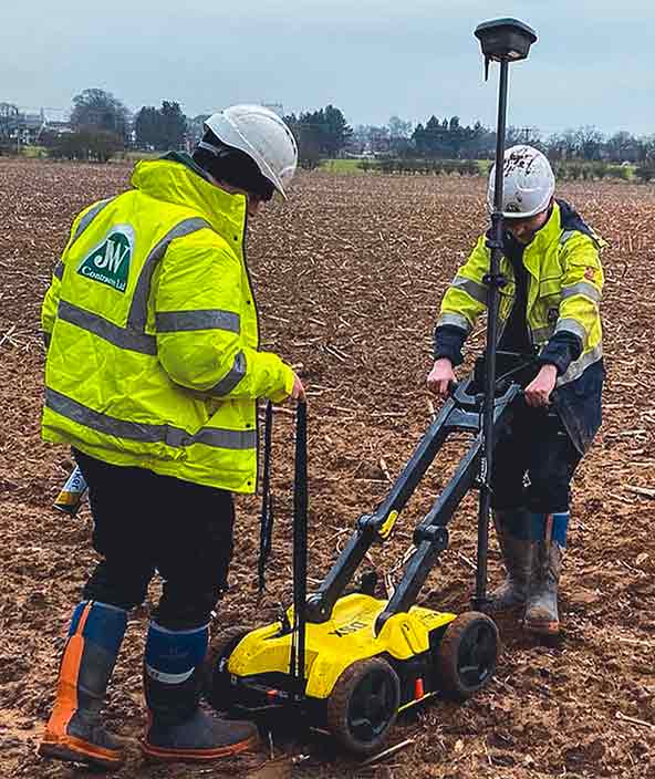 Leica Geosystems DSX utility detection solution detecting underground utilities