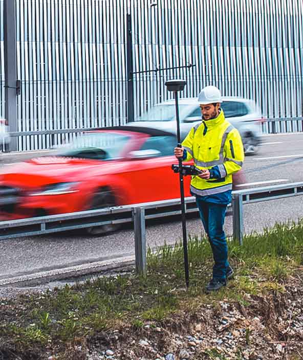 medindo e capturando a realidade com a antena inteligente RTK GNSS Leica GS18 I