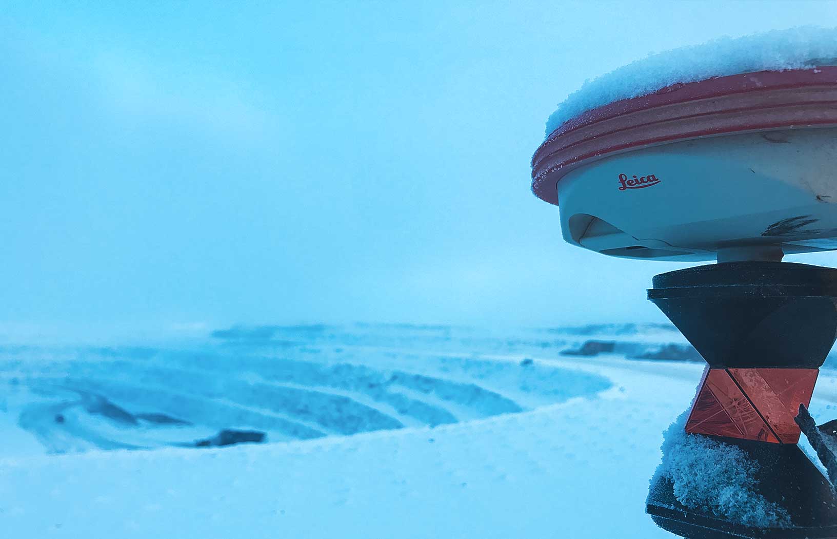 GNSS smart antenna and prism as part of a mine's monitoring installation