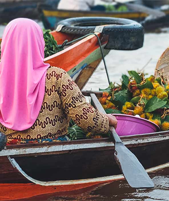 Femme en bateau